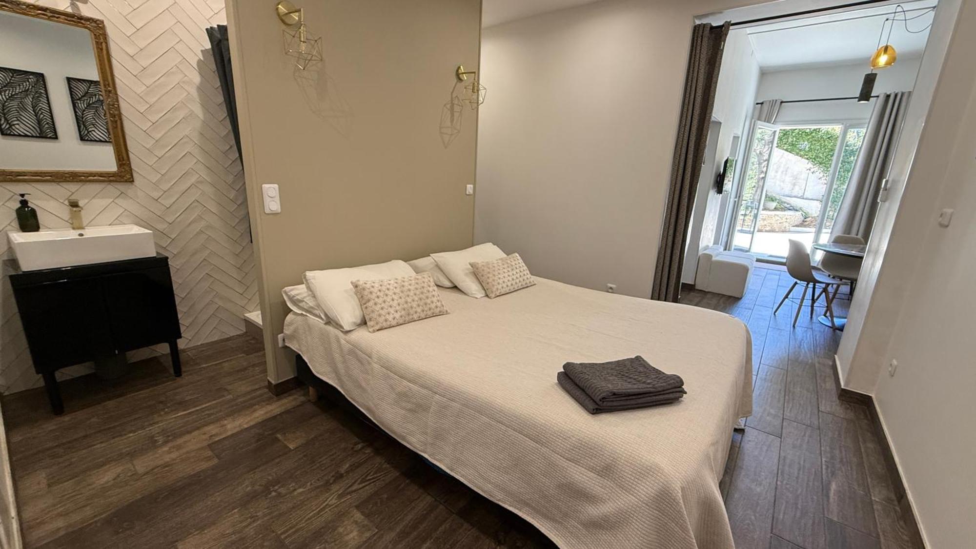A Casa Corbaia Appartement 40 M2, Jardin Prive, Parking, Proche Centre Ville Et Mer Apartment 40 M2, Private Garden Parking Near Town Center And Sea Port And Airport Bastia  Exteriör bild