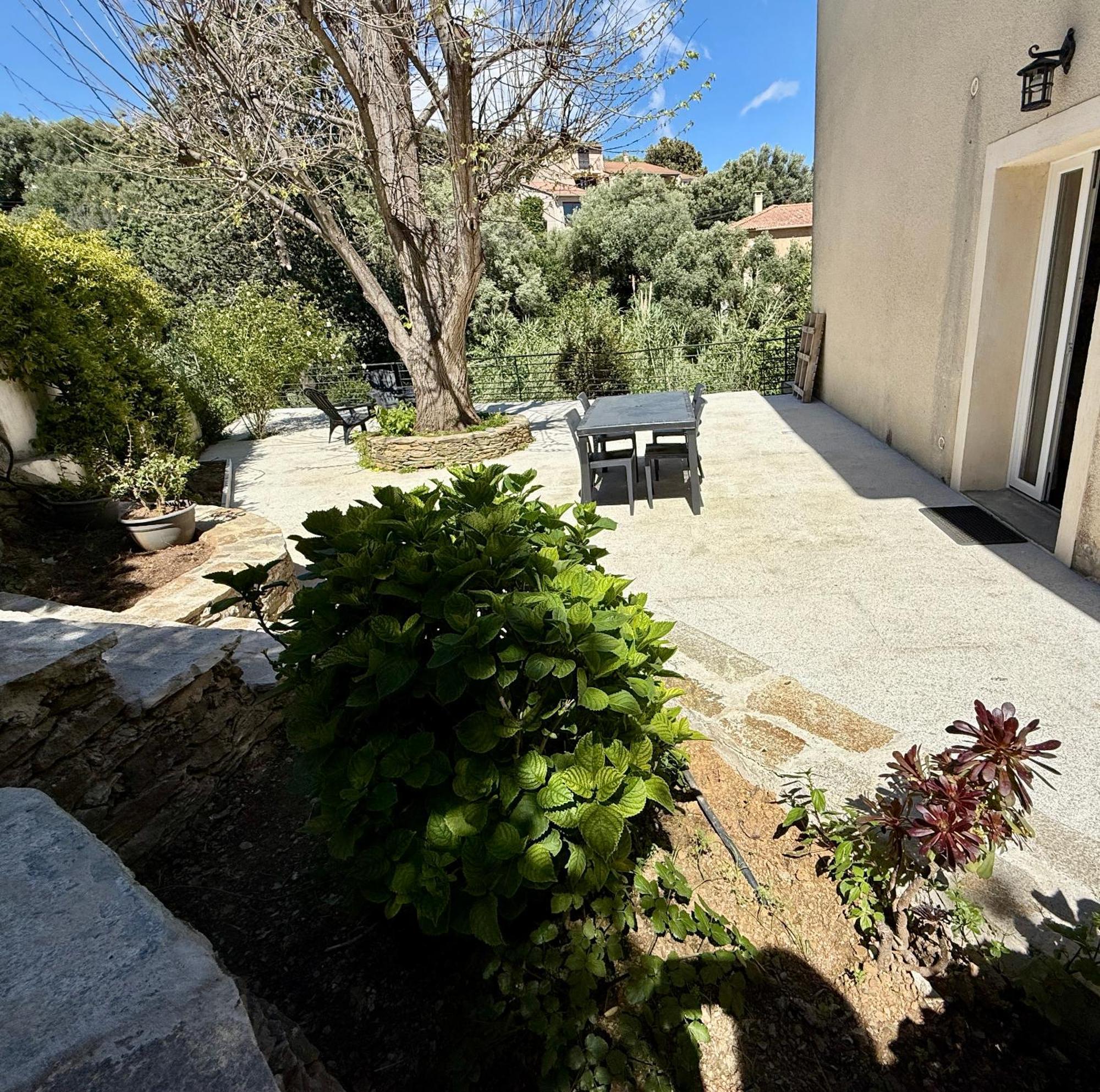 A Casa Corbaia Appartement 40 M2, Jardin Prive, Parking, Proche Centre Ville Et Mer Apartment 40 M2, Private Garden Parking Near Town Center And Sea Port And Airport Bastia  Exteriör bild